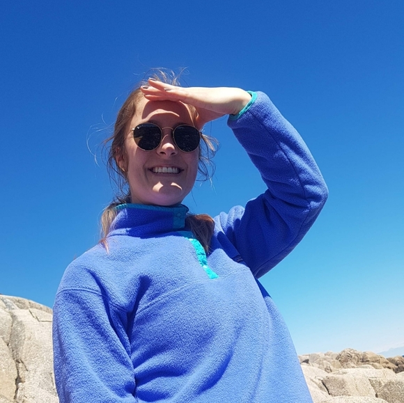 Meet your Posher, Nicole - Picture 1 of 1